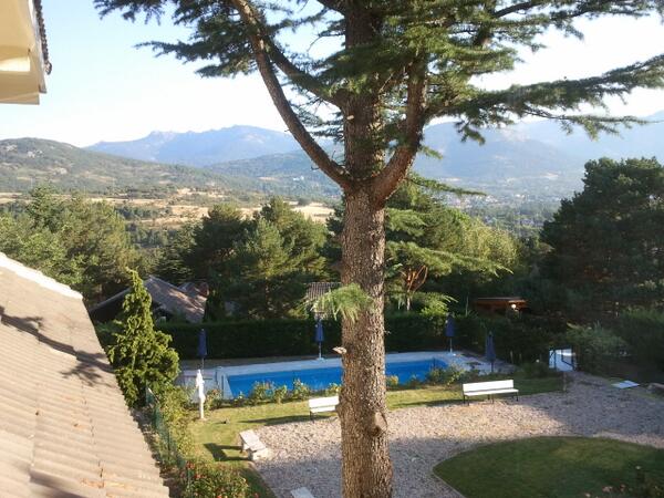 martuxi91's tweet photo. que no se diga que en madrid hay malas vistas eh:-) http://t.co/ueoiliOlZq