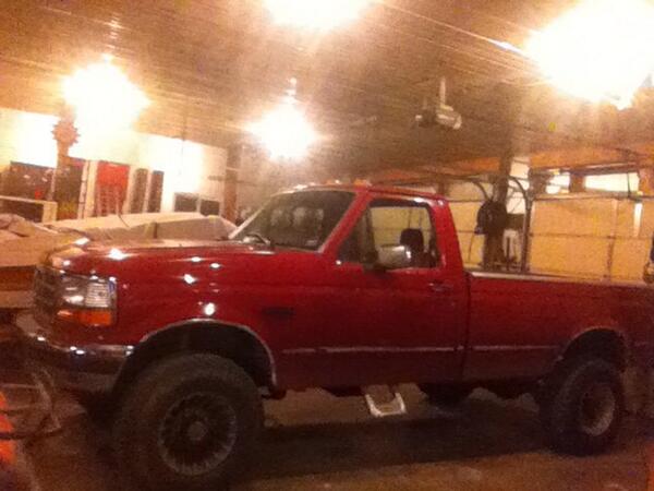 Tanner_Hogue's tweet photo. My first truck 7.3 diesel http://t.co/DqrXIipIbX