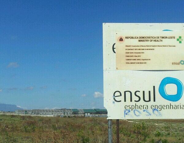 TempoTimor's tweet photo. 1/4 Tinan ba tinan MS promete atu halo Hospital Baucau. Kontratu $8 miloens ba ENSUL, to'o agora la hetan. #Timor http://t.co/gViVaCHHWA