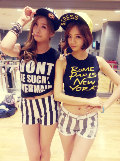 ApinkMY's tweet photo. [PIC] 130818 Hayoung with RT @Girls_Day_Hyeri: http://t.co/hVBNYX5Acq