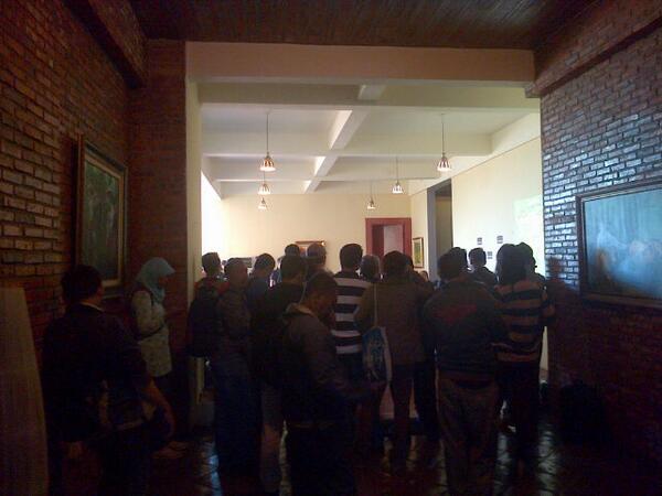 ronald_pf's tweet photo. Konferensi pers Airsofter Indonesia @STARS_airsoft ramai.. http://t.co/i5P1ixHqVf