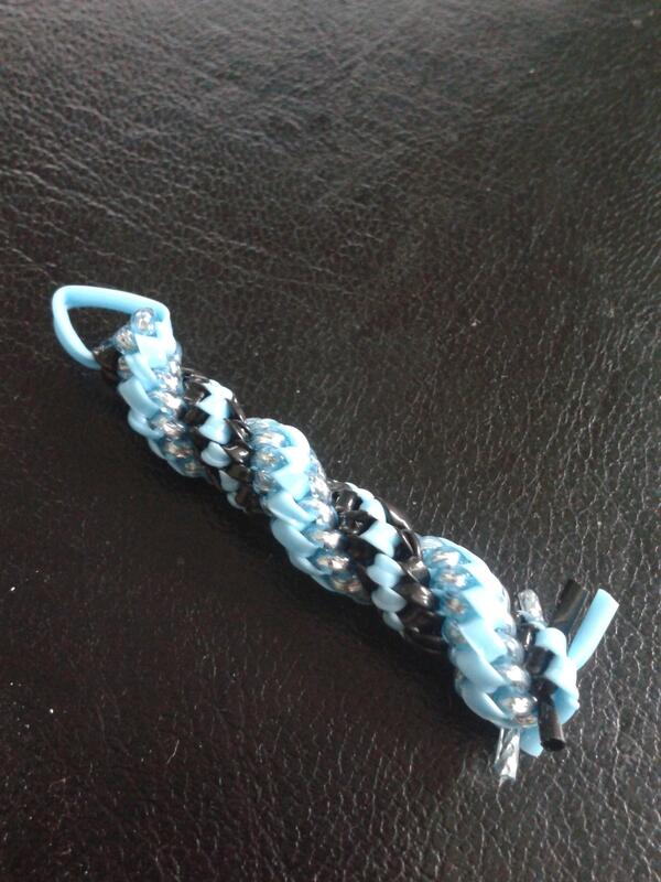 HandmadeForYou_'s tweet photo. Hebben?=retweet! http://t.co/trFNz7dQpn