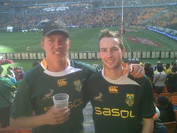 5vanT5's tweet photo. Had an awesome day yesterday at the Mandela sport and culture day in Soweto. #Bafana #Springboks http://t.co/7b330MOUpX
