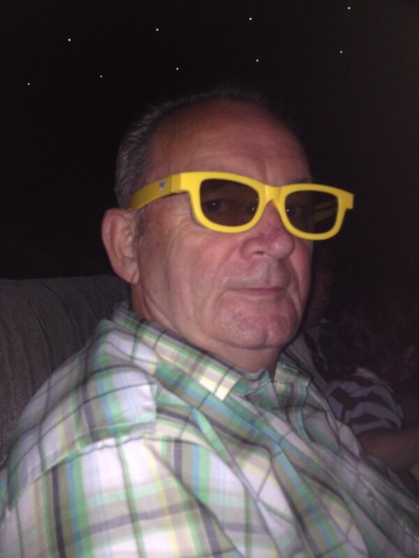 DeOverschie's tweet image. Met Shannon, Joyce en Nick de Smurfen 3D bekeken.