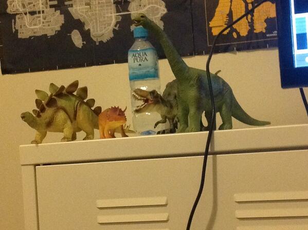 JedNerdy's tweet image. Dinosaurs in my bedroom yeah