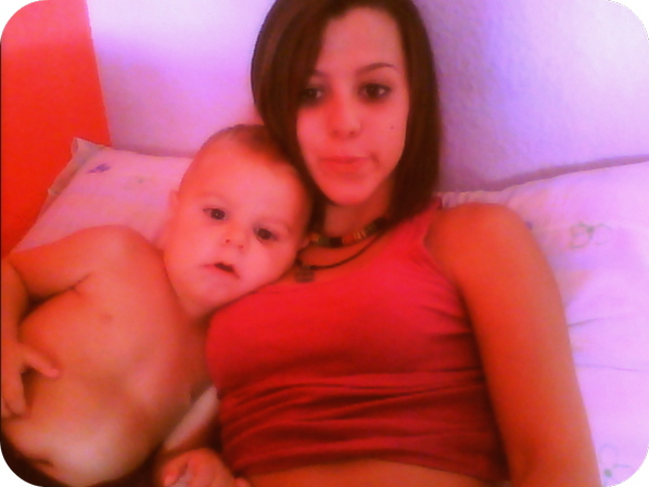 isaforque95's tweet photo. mañanas con mii sobriii...!!! *.* me lo como.. http://t.co/q9iWUoERIS