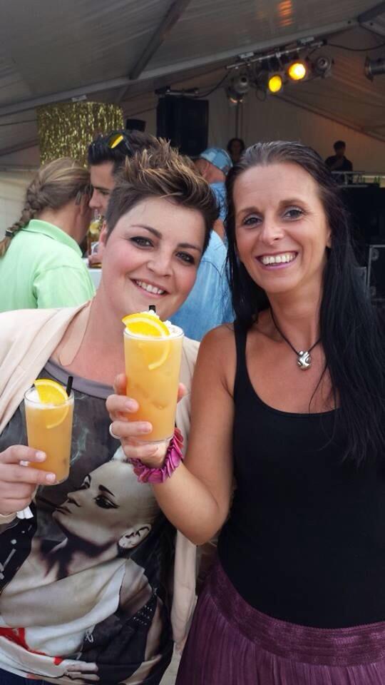 DriesWinter's tweet image. Cocktails ... Op/bij het Strand #projectsea .. ! Whoopwhoop met @tassenlol en #mamadieniettwittert