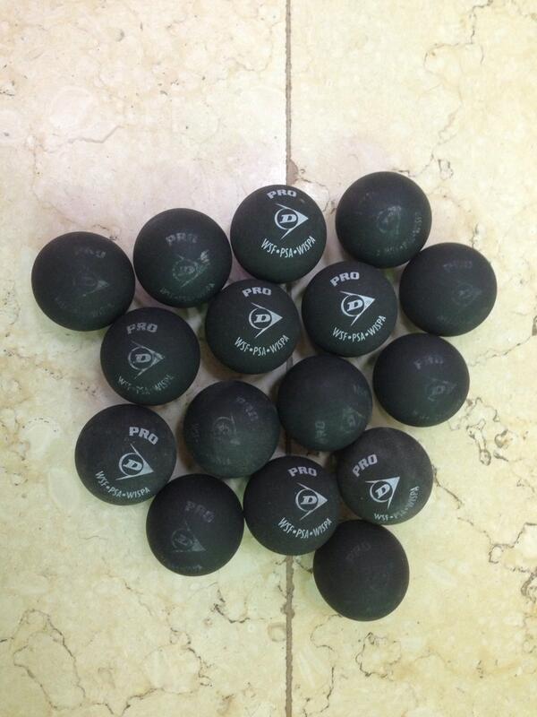 RaneemElWelily's tweet image. Dear @DunlopSport ur terrible squash balls r ruining my life These'll all go to waste!! Not even round #BadQuality