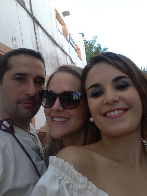 teresarivcruz's tweet photo. Tarde medieval @pituko307 @anagemiopalomo http://t.co/Ugn0kHaAgr