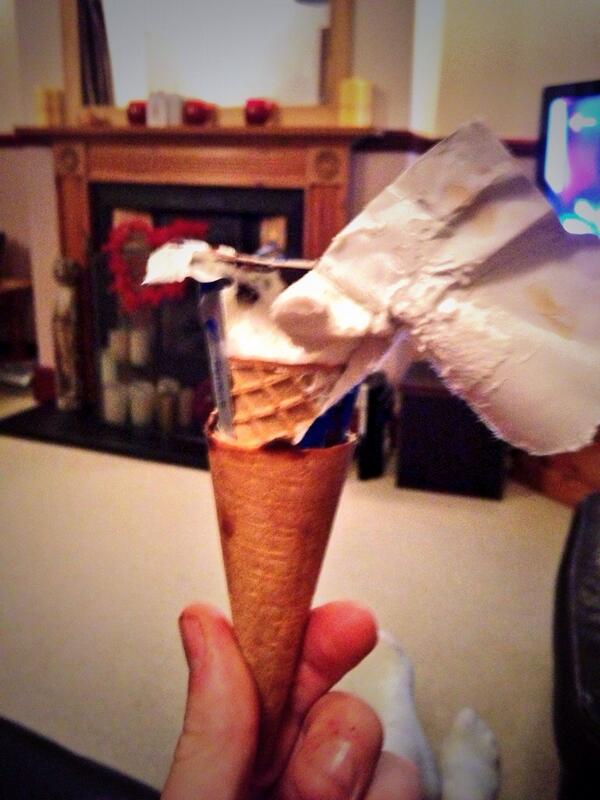 MrPuzzleWood's tweet photo. #cornetto #doublecone #surprise http://t.co/9EkzRixZDA