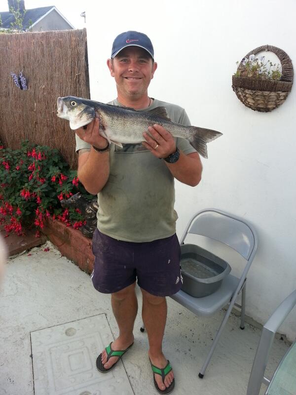 andrewbrown1972's tweet photo. Good day bass fishing http://t.co/7qDYtrcFXp
