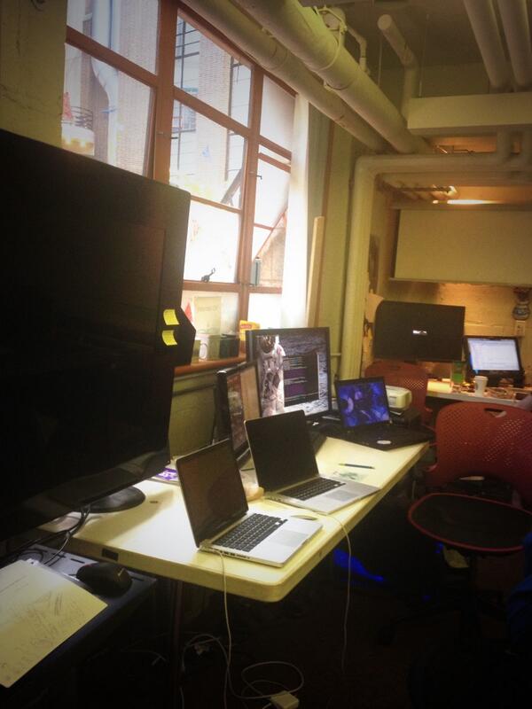WellesleyiGEM's tweet photo. Computers, computers and more computers #lablife http://t.co/VNSNLfSf8D