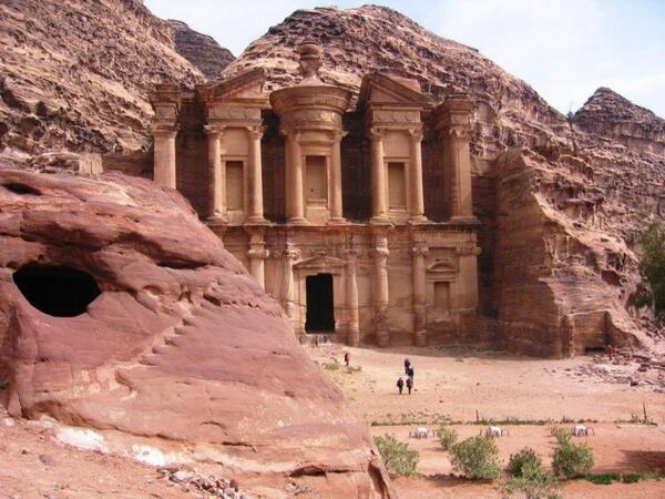 sukhonomar's tweet image. #JordanRocks visit Petra the second marvel in the world #USA #EU #FRANCE #ITALIA #GermanResponde #POLAND #Canada