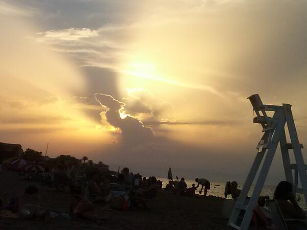 almu22's tweet photo. Denia. @Anitaalvarez_95 http://t.co/EyNJjmEJBj