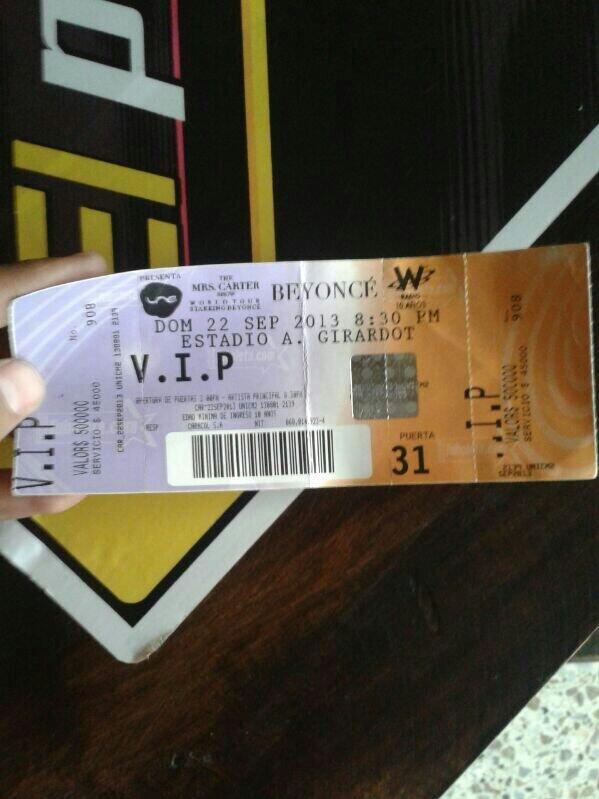 dbarretoh's tweet photo. Que felicidad nos vamos par BEYONCE http://t.co/jjINTMw1CY