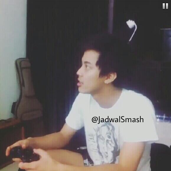 Lagi main ps nihh broo :p <a href="/bismakarisma/">BISMA KARISMA</a>