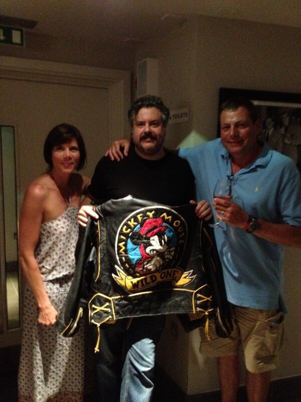 robccrouch's tweet photo. Sarah and Mark Reed with me and THAT jacket... http://t.co/FZvRlWUWzj