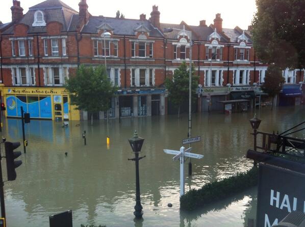 CharleneWhite's tweet image. Another pic from Herne Hill “@Tippee_Toes: Herne Hill is totally flooded.  Huge shame for local residents/businesses http://t.co/NZWUN46Es5”