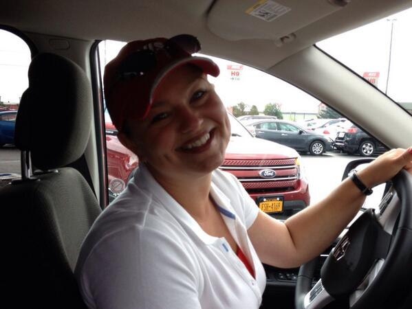 AvisPrefDTW's tweet photo. @AvisPrefDTW: Our newest CSR Andrea knows that #DetroitPrideRocks #LivingThePride in just 5 hours! @GoAvisBudget http://t.co/assNuWoVUI