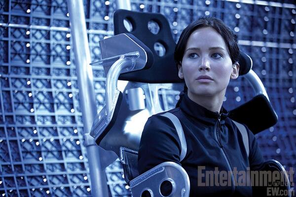 Een nieuwe still van #Katniss in #CatchingFire! #HungerGames #JenniferLawrence #IMAXPathe