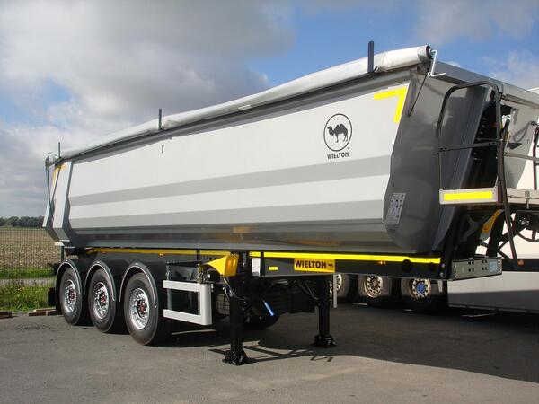 WIELTONF's tweet photo. 4 bennes WIELTON livrées chez Transports NAVE 59 http://t.co/JtbWh4xcrp