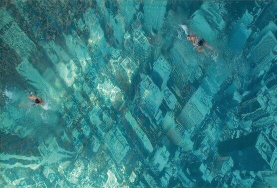 NaturPictures's tweet photo. Una piscina en Mumbai, que se parece a Manhattan inundado para crear conciencia sobre el cambio climático. GENIAL. http://t.co/xEjXWf4LA8