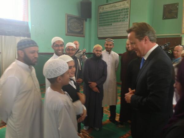 It's been great to visit the Jamia Mosque in Manchester with <a href="/SayeedaWarsi/">Sayeeda Warsi</a>, preparing for @TheBigIftar. #Ramadan.