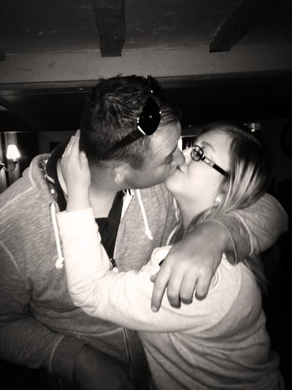 Annadingdong85's tweet photo. @JessStewartx @RichLowey1  look what I found :) ❤ 🍺🍸 http://t.co/NpkJqHMzvU
