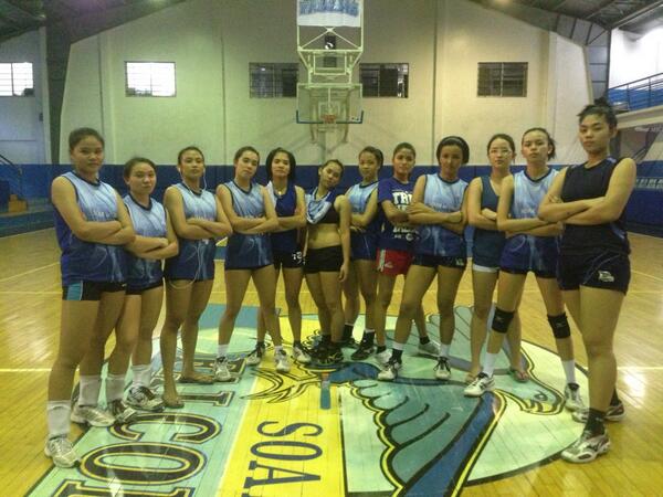 ErikaGel17's tweet photo. Handa na kami #Adamsonpride http://t.co/g5ItMKj5P5