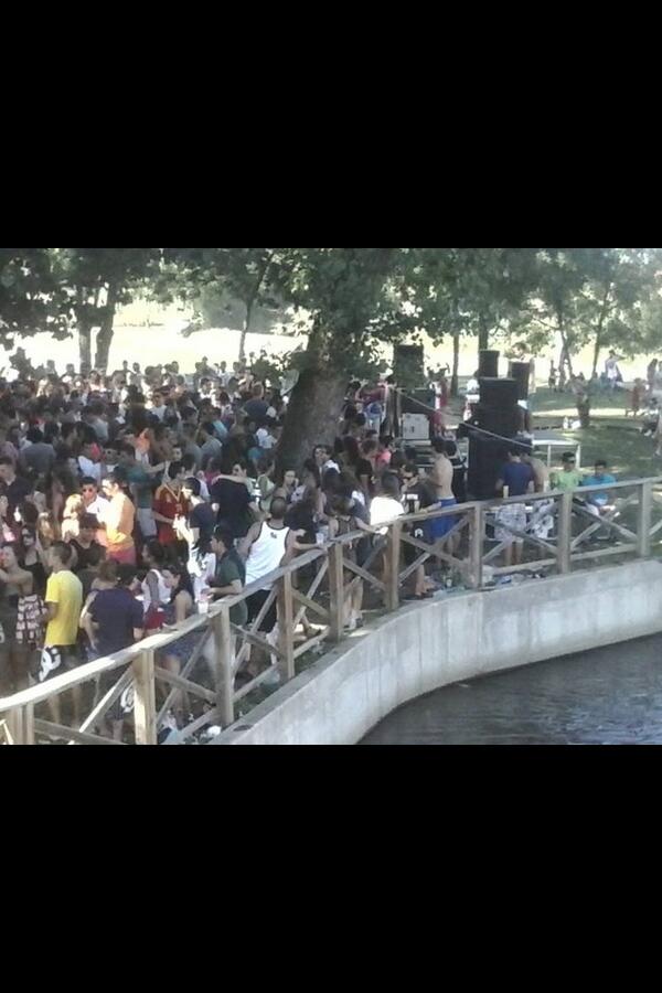 chiringuito lateral! (@elpiwigrande) on Twitter photo 