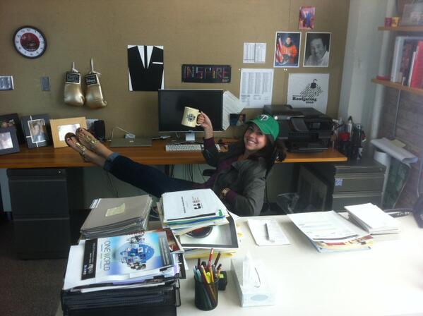 clrelate's tweet image. Caught this intern @TSWerthauser borrowing #PRPresident @DougSpong's desk. #internproblems
