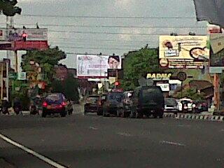 Per4an Ring Raod Utara Concat jam 13.15 lalin  masih lancar dan lenggang,,,