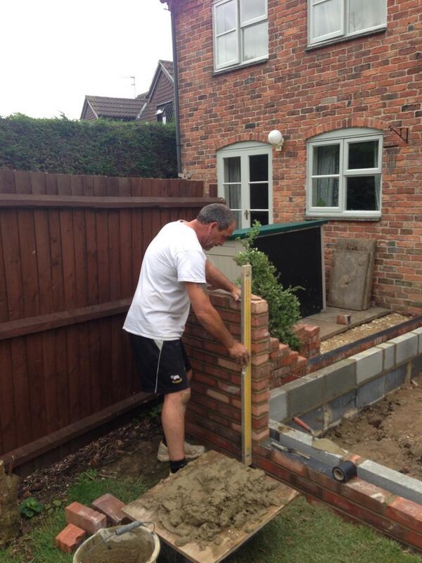 Solidbuildltd's tweet image. @tuggy777 hard at work... (ignore the dcfc shorts lol) #solidbuild