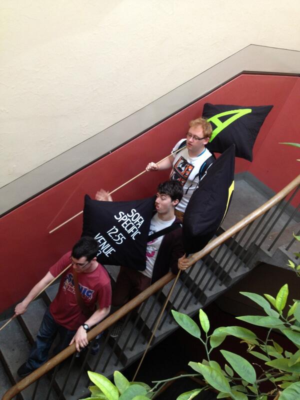 SofaSpecific's tweet image. Hi go off to flyer we go! #sofaspecific #edfringe