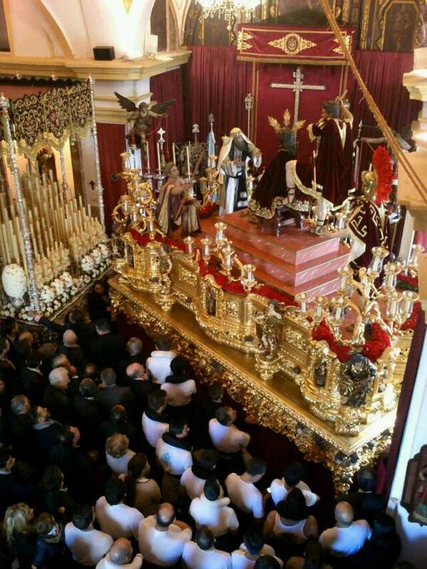Juanmitasanz's tweet photo. Deseando poner los sones de @VeraCruzLosPala tras este gran misterio de "La Coronacion" de Jerez... http://t.co/0HDWnJJfGz