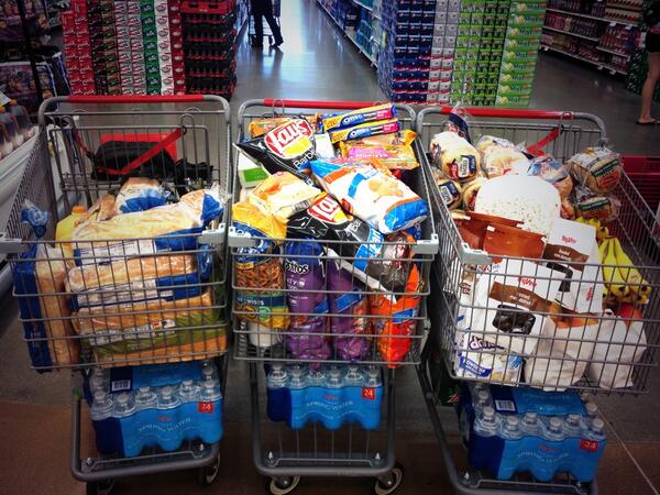 ChaerBear's tweet image. UNL groceries. #housingproblems @sprinkels4