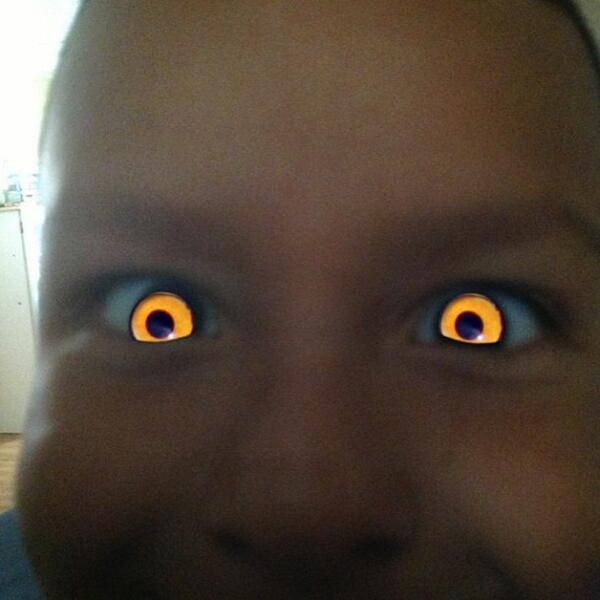 weedtao's tweet photo. I've turned my friend into the #Undead using @eyetunerapp >> http://t.co/qa3S8SXAGp - FREE for #iPhone http://t.co/60ccvoxgpf