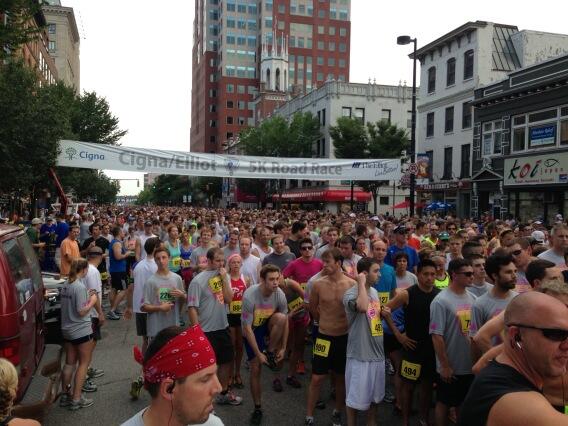 mattolsen33's tweet photo. Cigna 5k. Manchester nh http://t.co/O33GHnmWam