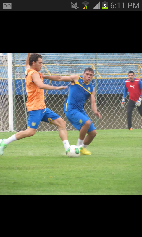 Legui0's tweet photo. Preparandonos para el partido contra libertad#vamosauriazul http://t.co/0Zg5Zkggvd