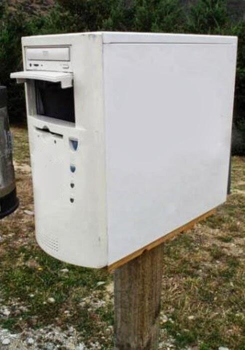 OZTAC_IT's tweet photo. you got a(n) (e)mail! http://t.co/g8voN1CY6M