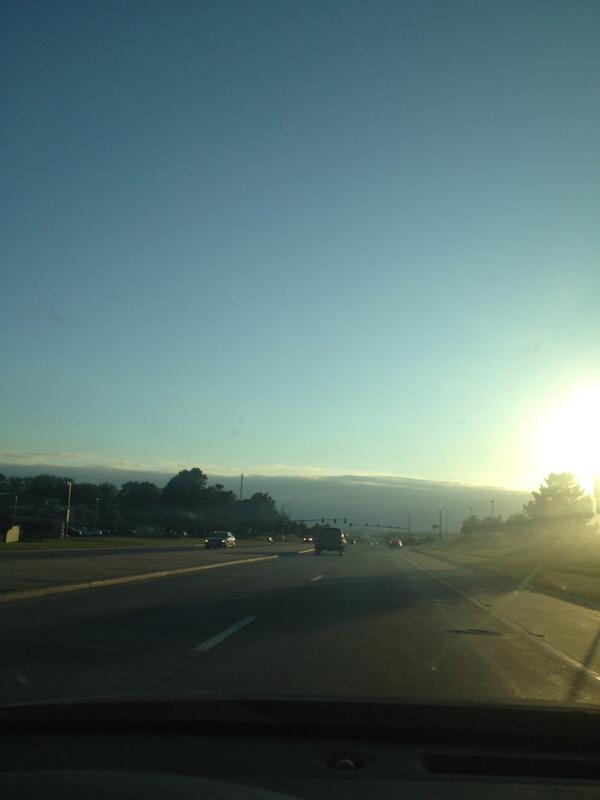 ChiefMeelo's tweet image. Clouds look like mountains. #trippy #420
