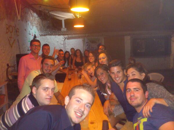CapLimit's tweet photo. Ultima noche!! Con gente de primera. http://t.co/hrdHcVbYXn