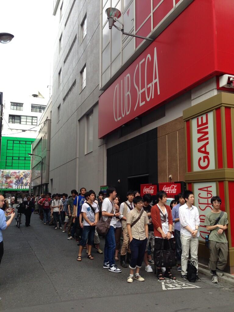 BRME7nWCAAAIkB9.jpg:large