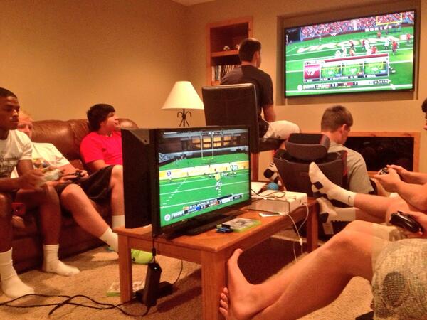 SpaceJammer_32's tweet image. NCAA 14 tournament &amp;gt;&amp;gt; #PerfectSetup