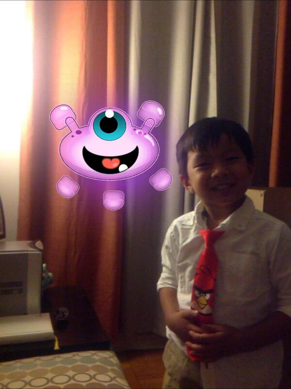 d_Real_RYAN's tweet photo. Smile http://t.co/3S0KpPjrmP
