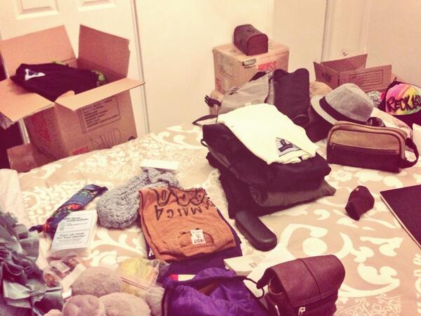 DavidAnthony95's tweet image. Packing for college right now...it's the biggest bitch. #CollegeLife #tired #lotsofshit #wah