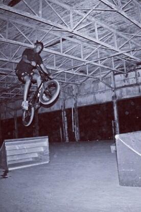 Man a lot of this was goin on at <a href="/BonfireAtl/">#EventsbySarafina</a> this hard me on edge