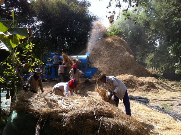 willemvandeput's tweet image. Goeie bijeenkomsten met #socialentrepreneurs in #Cambodia over combi #microhealthinsurance en #microagroinsurance