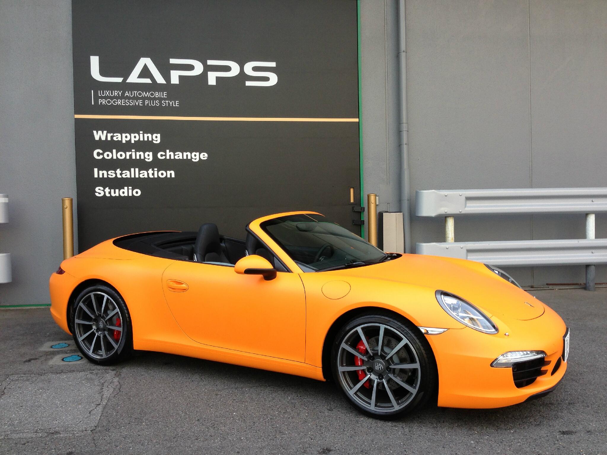 Yuji Naka 中 裕司 ポルシェ９１１が５０周年なので買った ポルシェ カレラｓカブリオレ２０１４年モデルを 今流行りのラッピングでマットオレンジにしてもらいました プロペカラーです 初めてラッピングしてもらいましたけど 丁寧に仕上がってかなり