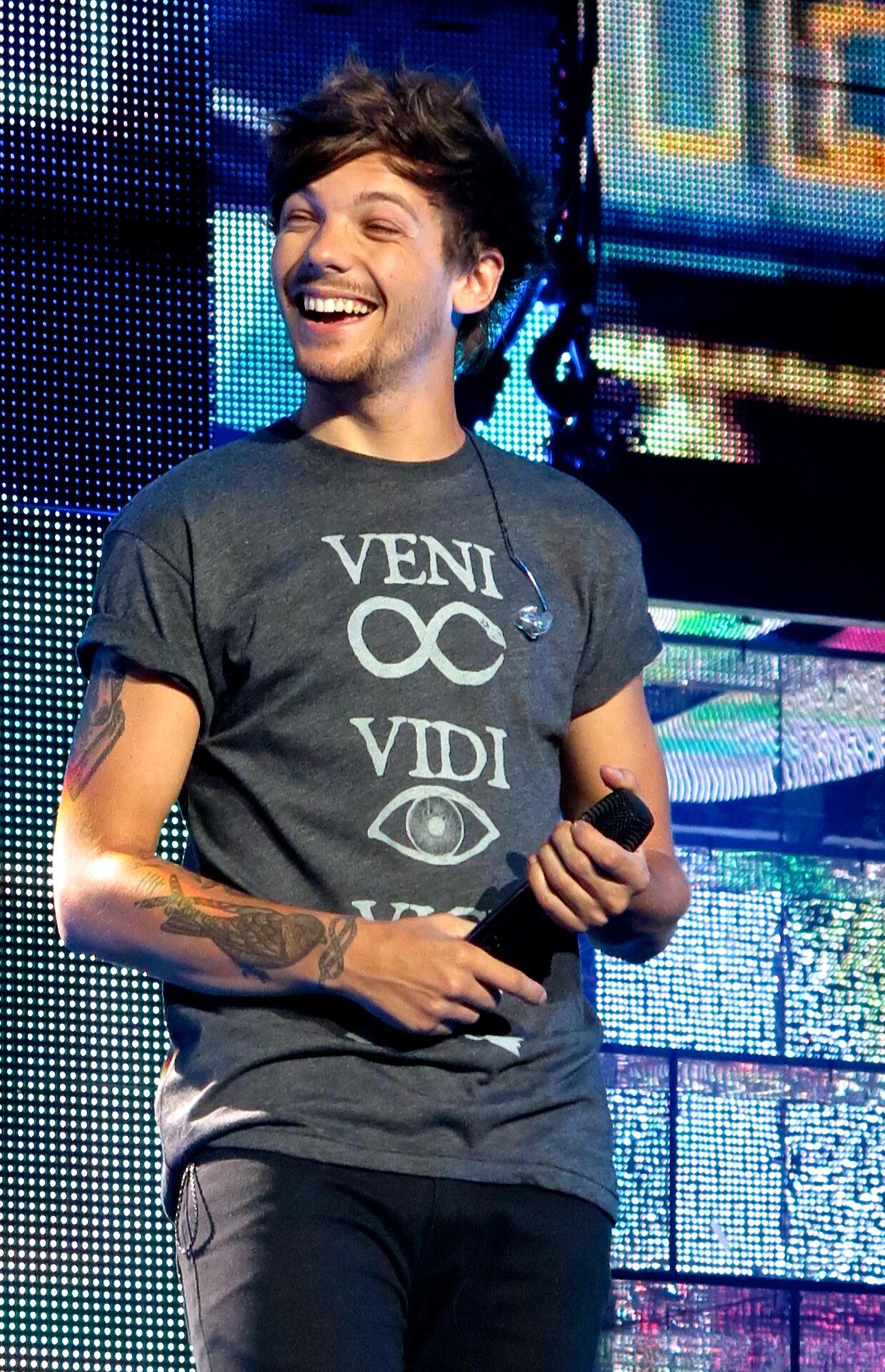 [TMH tour 2013] Photos - Page 8 BROkpl-CUAANphY